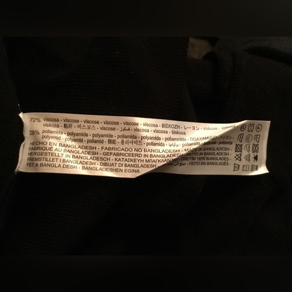 NWT. Zara Black Cutout Turtleneck Cropped Sweater. Size M. - Picture 8 of 8